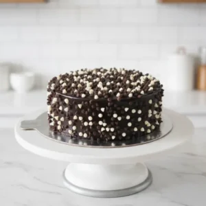 White & black Choco chips Delight Cake